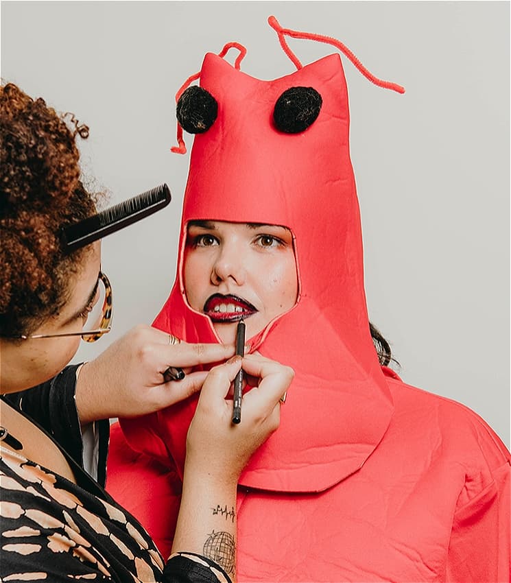 Jenna Suffern: Lobster In a Glass (2 Tanks 2 Furious)